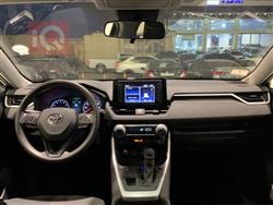 تۆیۆتا ڕاڤ 4